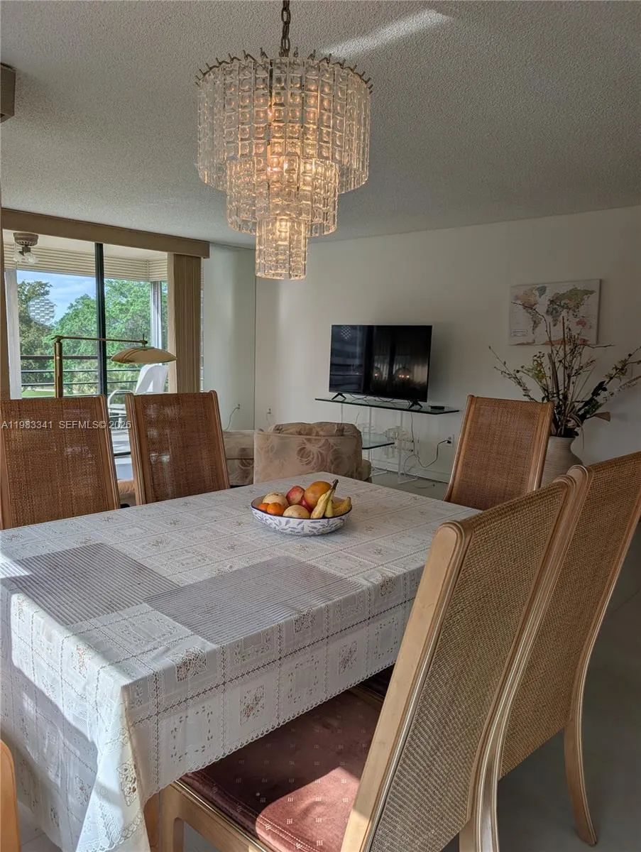 1000 E Saint Charles Pl # 519, Pembroke Pines FL 33026