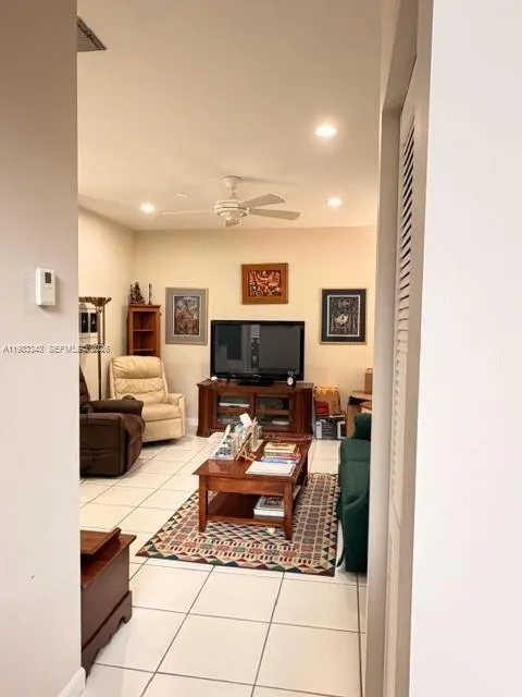 4432 NW 93rd Doral Ct, Doral FL 33178