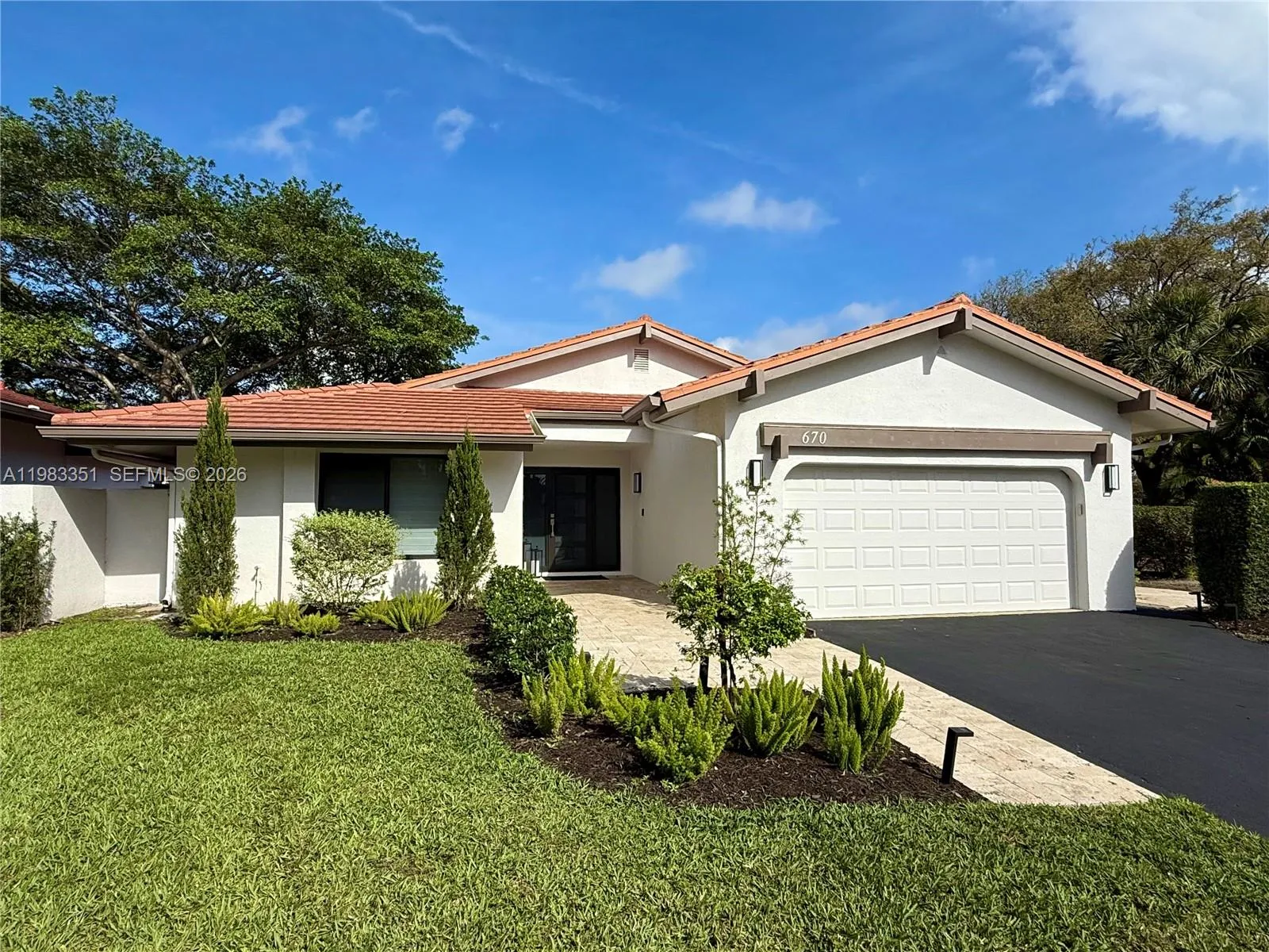 2 bedroom 2 bath for sale at 670 Deer Creek Hollows Cir, Deerfield Beach FL 33442