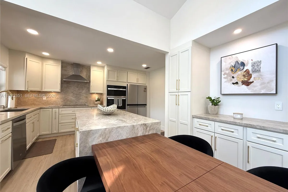 670 Deer Creek Hollows Cir, Deerfield Beach FL 33442