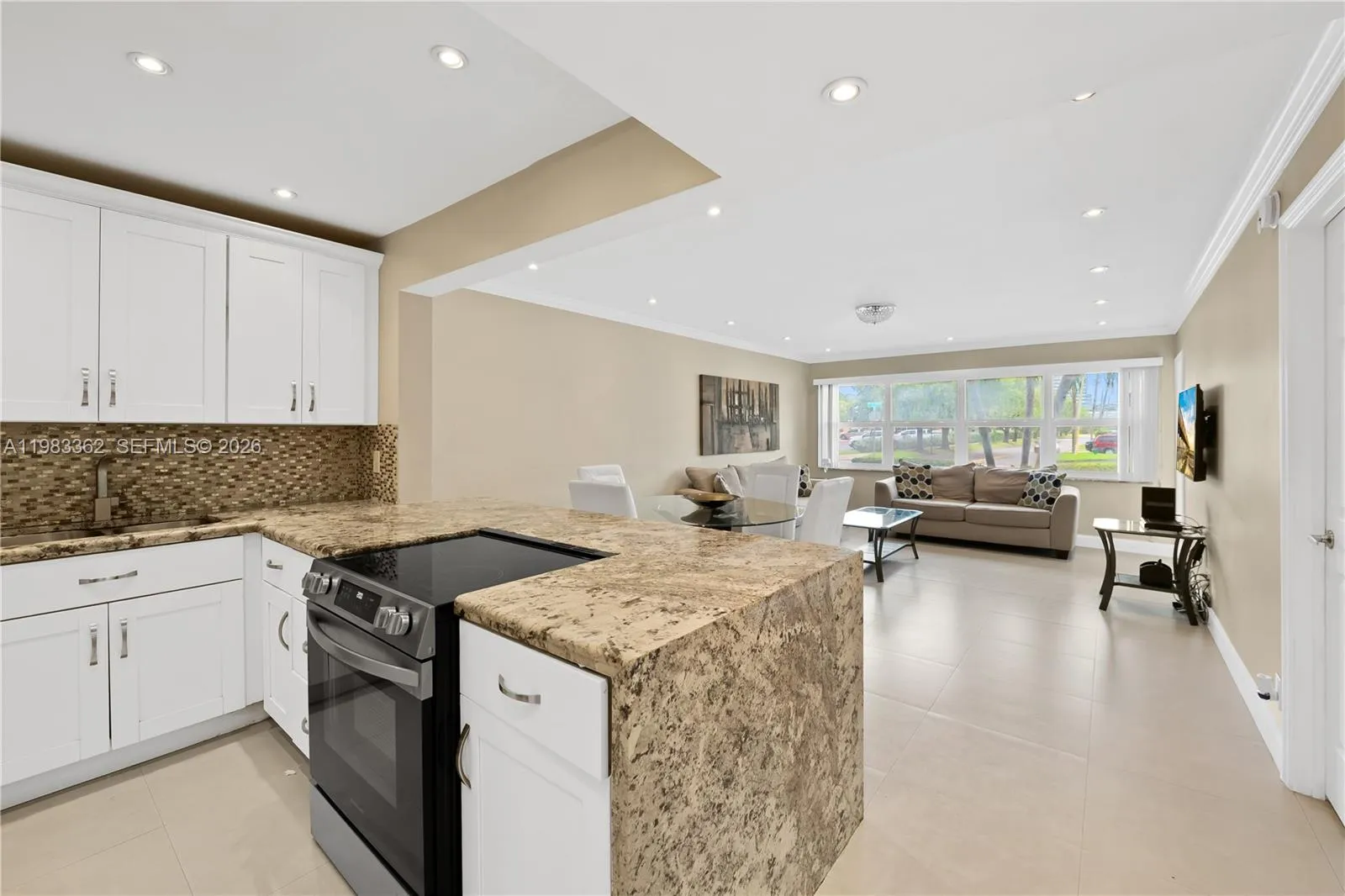 329 SE 3rd St # 103S, Hallandale Beach FL 33009