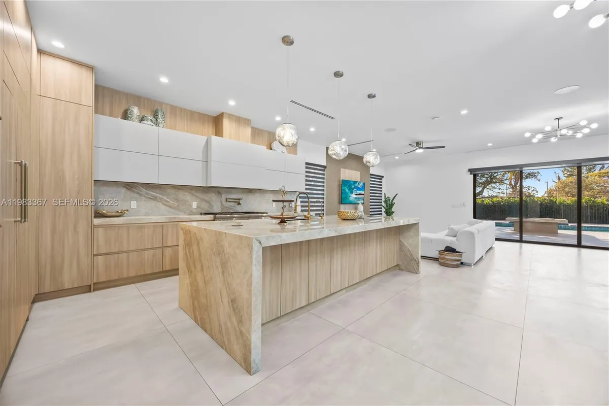 2613 Center Ave, Fort Lauderdale FL 33308