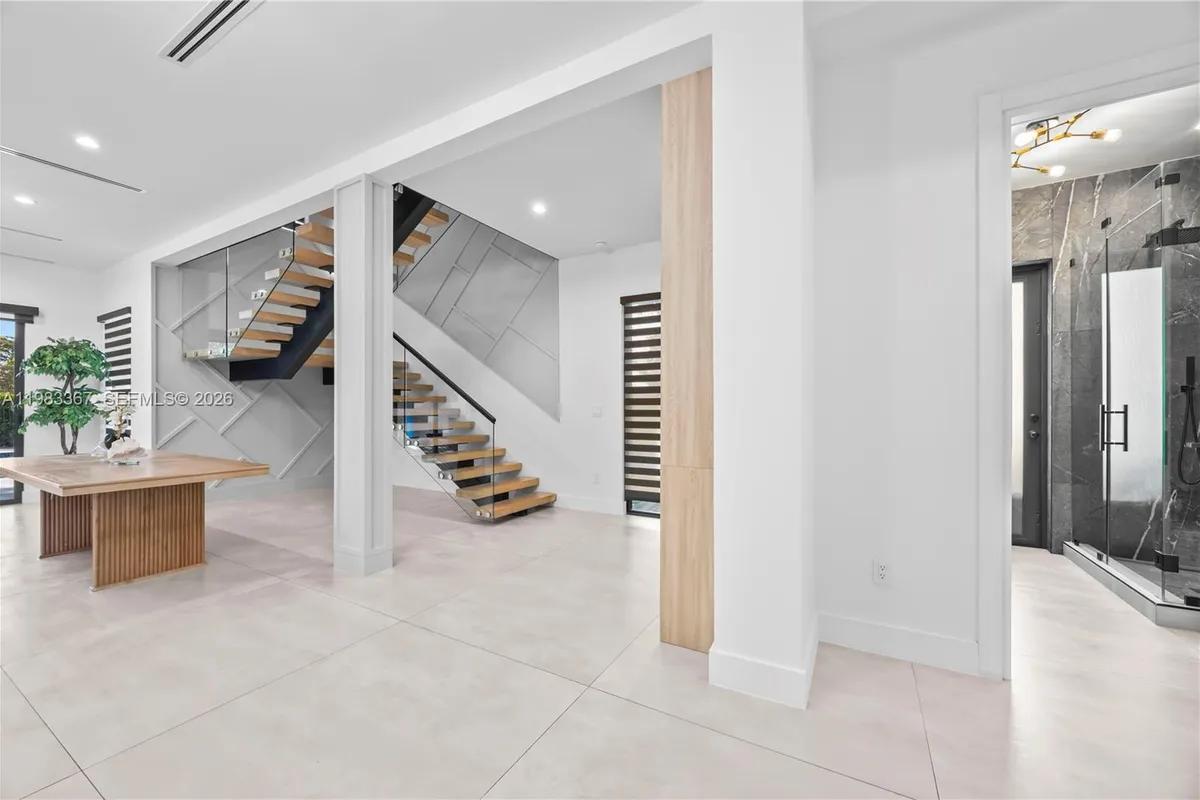 2613 Center Ave, Fort Lauderdale FL 33308