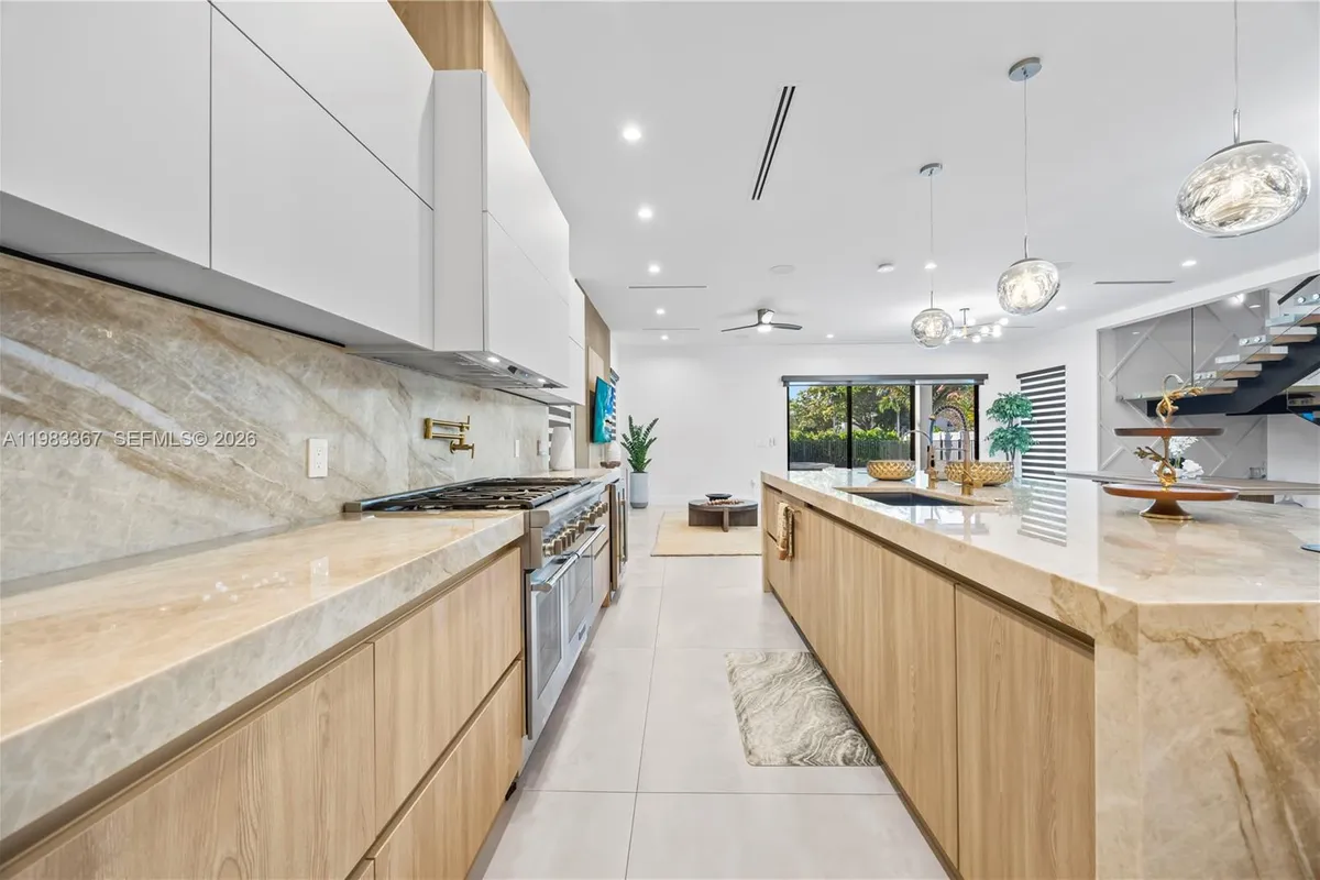 2613 Center Ave, Fort Lauderdale FL 33308