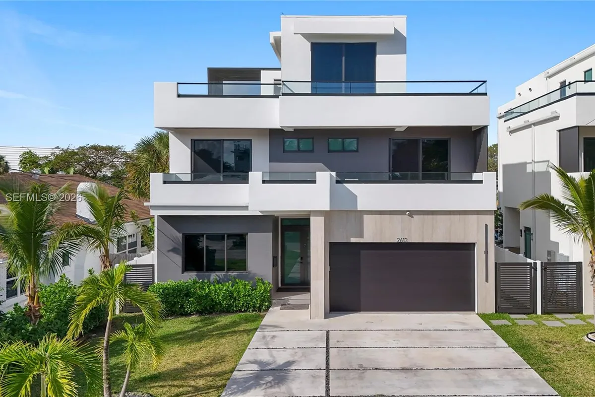 2613 Center Ave, Fort Lauderdale FL 33308