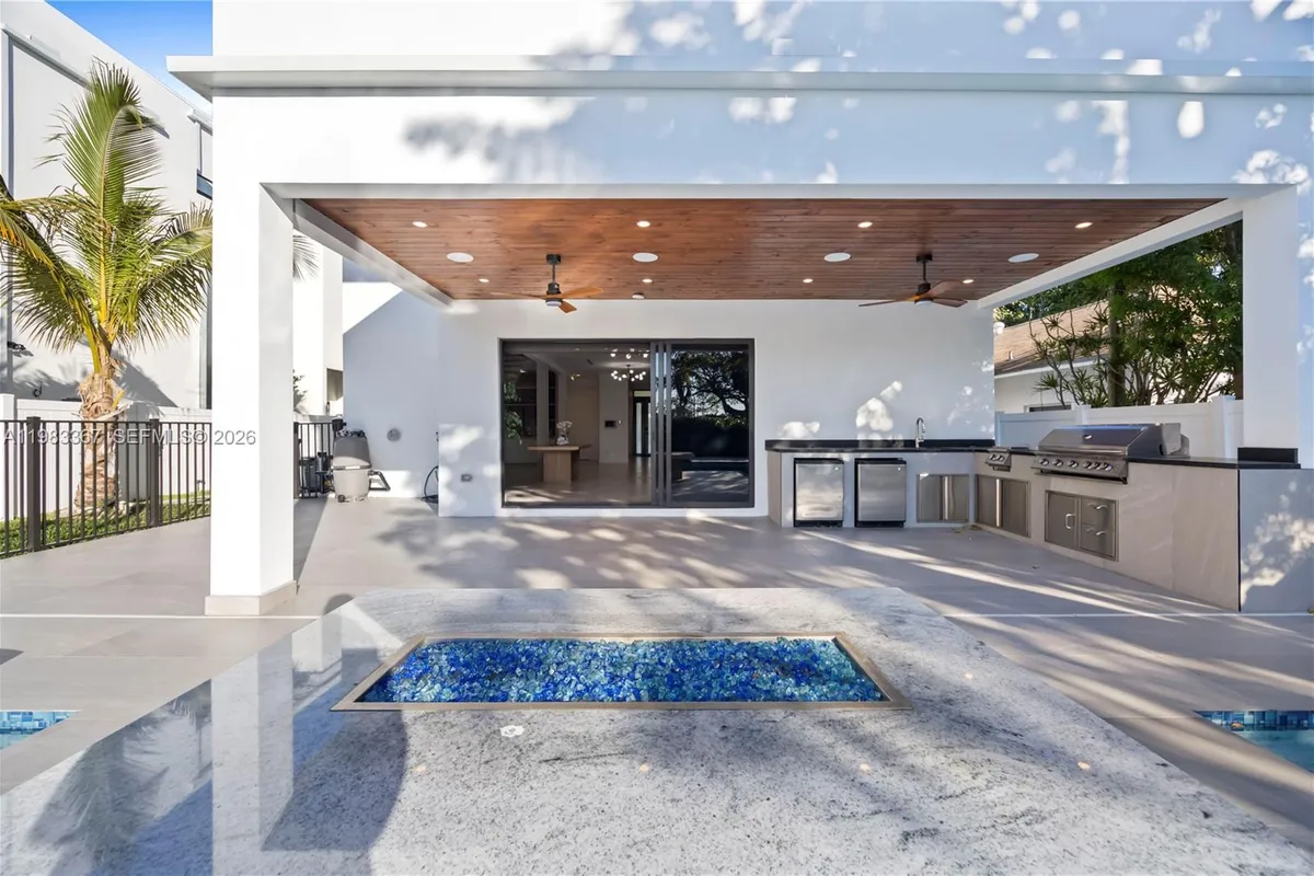 2613 Center Ave, Fort Lauderdale FL 33308