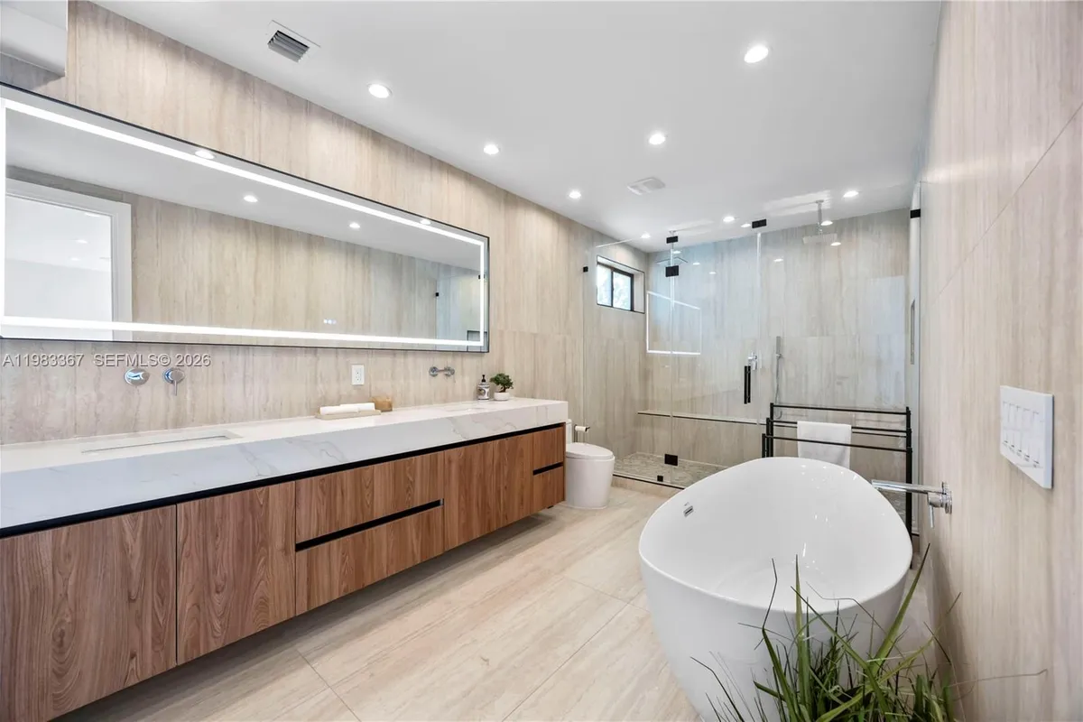 2613 Center Ave, Fort Lauderdale FL 33308