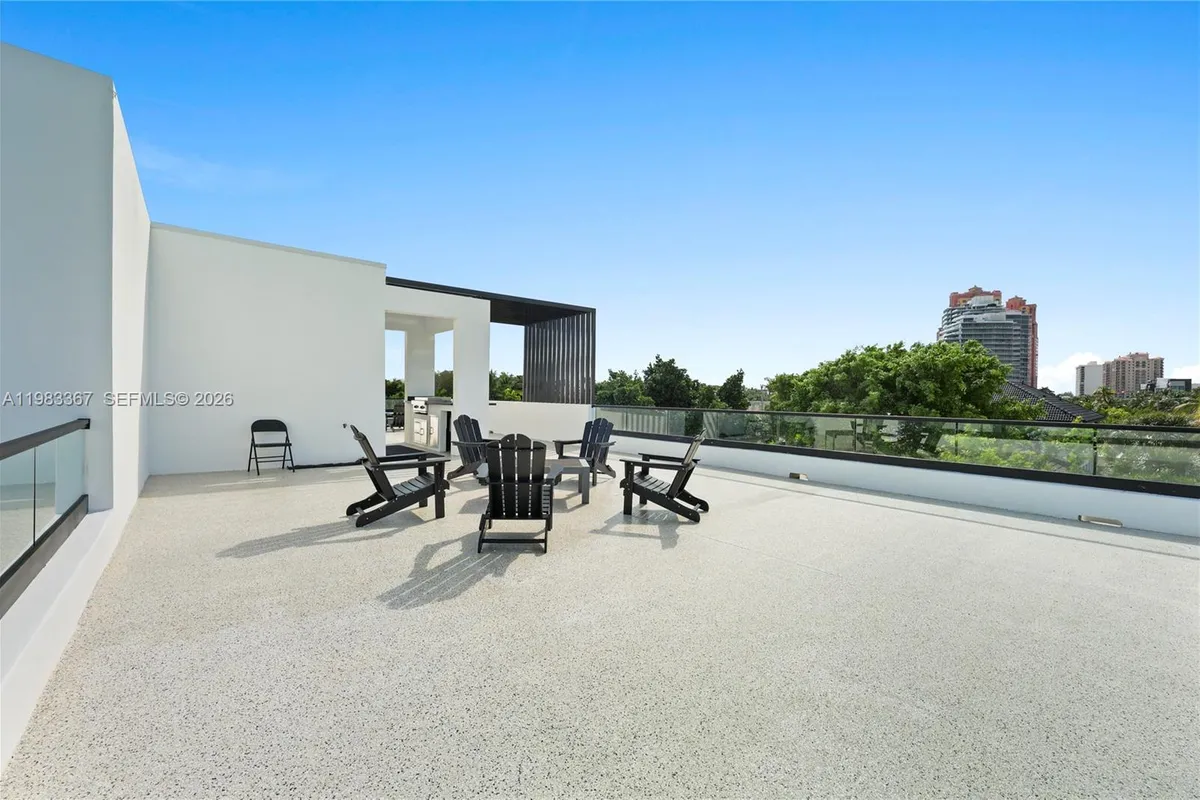 2613 Center Ave, Fort Lauderdale FL 33308