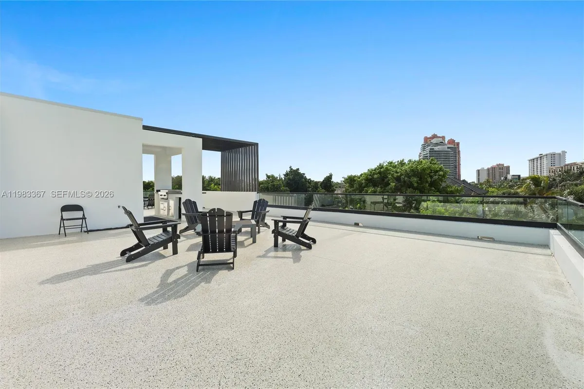 2613 Center Ave, Fort Lauderdale FL 33308