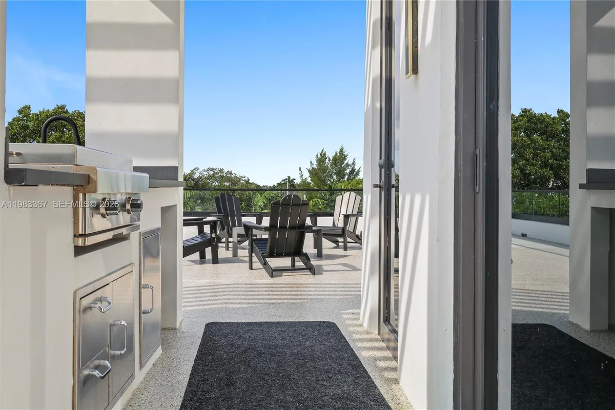 2613 Center Ave, Fort Lauderdale FL 33308