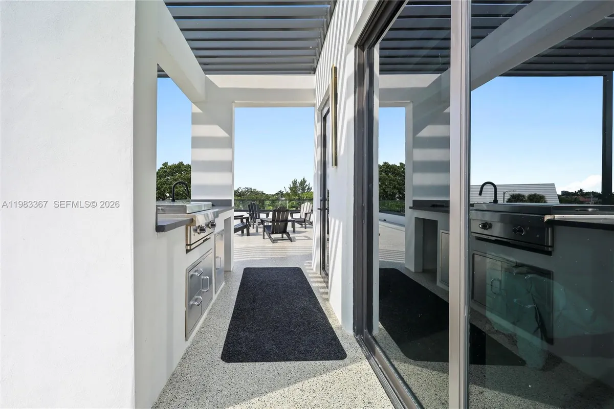 2613 Center Ave, Fort Lauderdale FL 33308