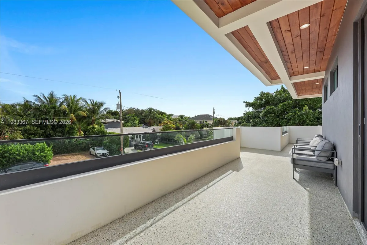 2613 Center Ave, Fort Lauderdale FL 33308