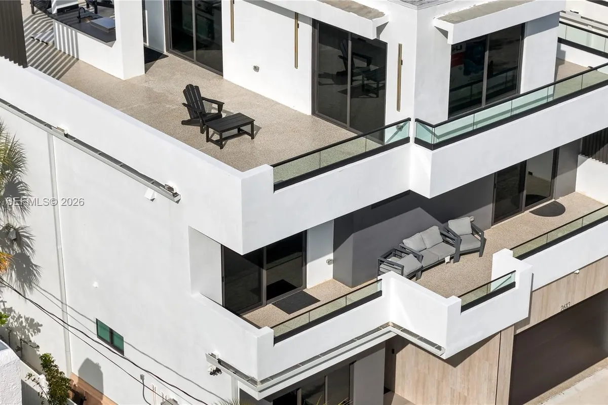 2613 Center Ave, Fort Lauderdale FL 33308