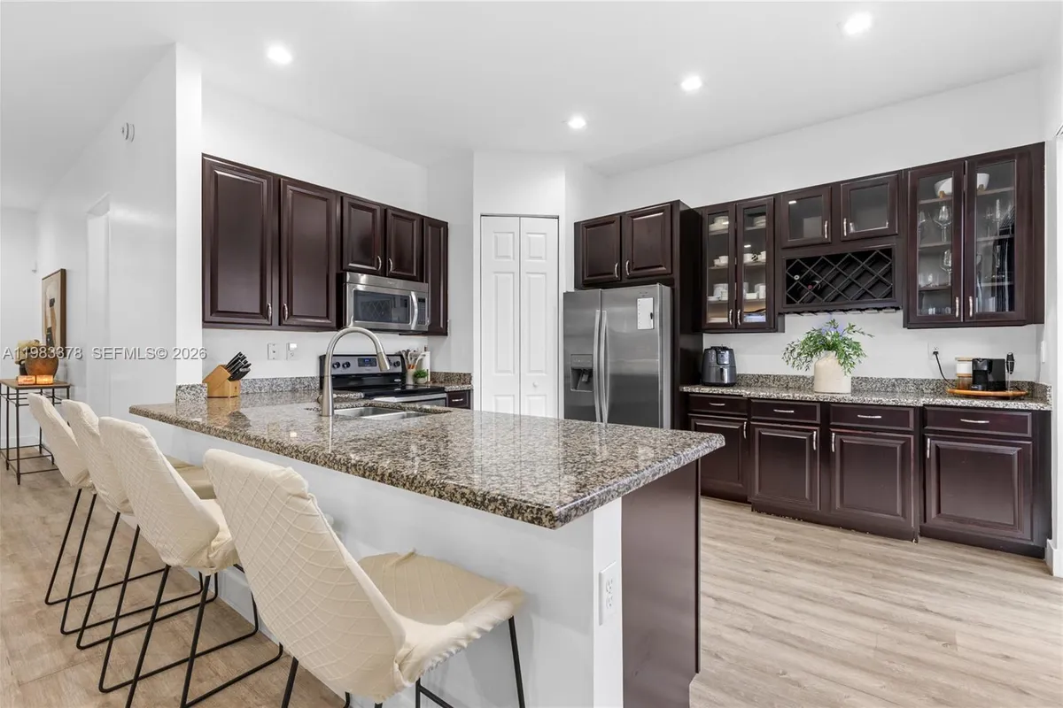 9094 SW 36th St, Miramar FL 33025