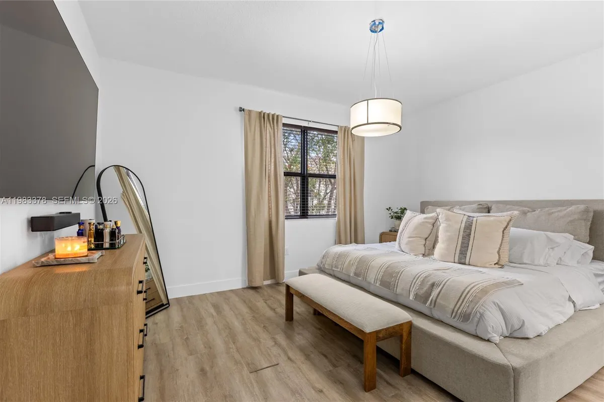 9094 SW 36th St, Miramar FL 33025