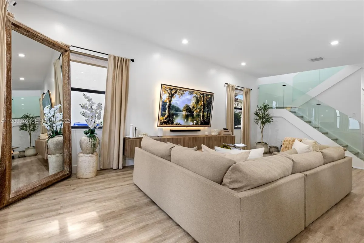 9094 SW 36th St, Miramar FL 33025