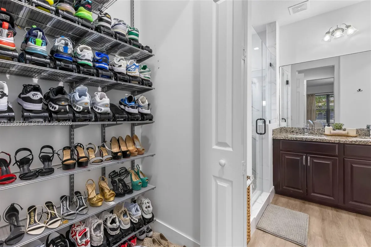 9094 SW 36th St, Miramar FL 33025