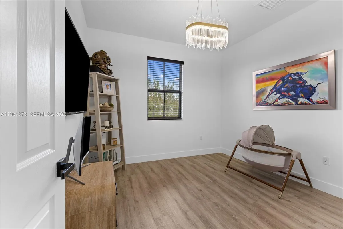 9094 SW 36th St, Miramar FL 33025