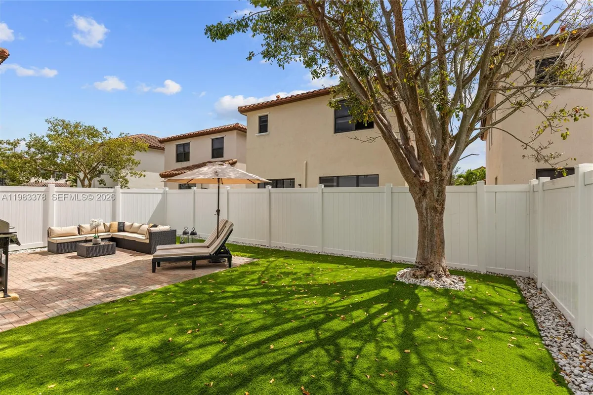 9094 SW 36th St, Miramar FL 33025