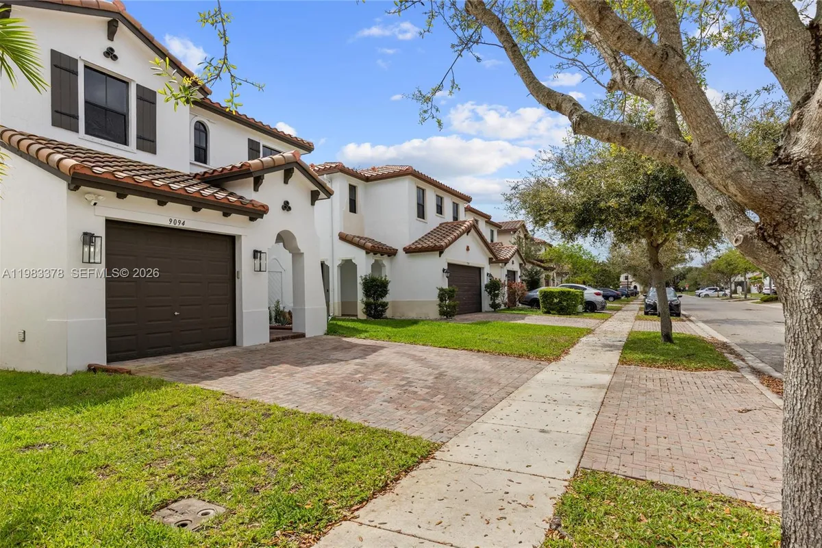 9094 SW 36th St, Miramar FL 33025