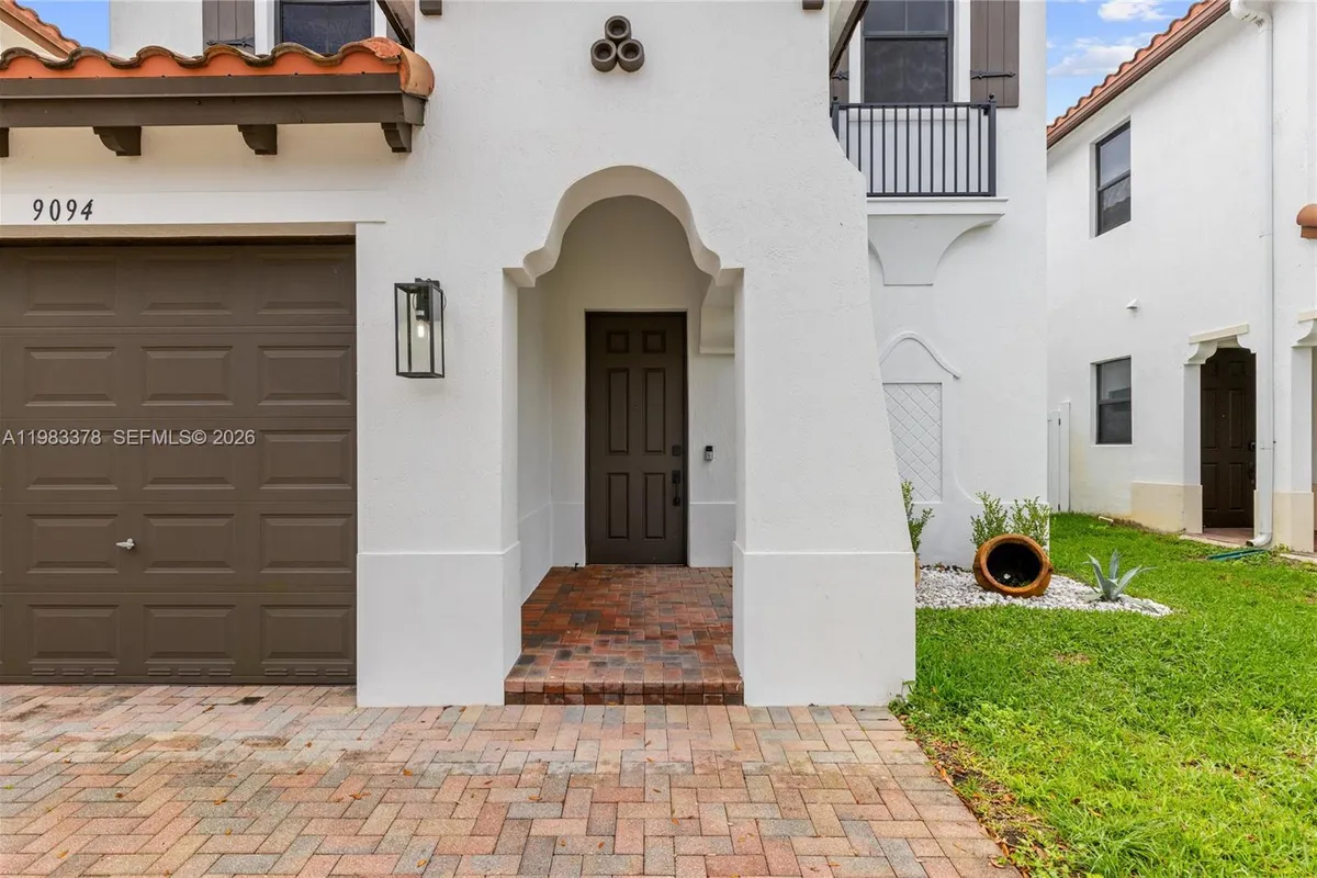 9094 SW 36th St, Miramar FL 33025