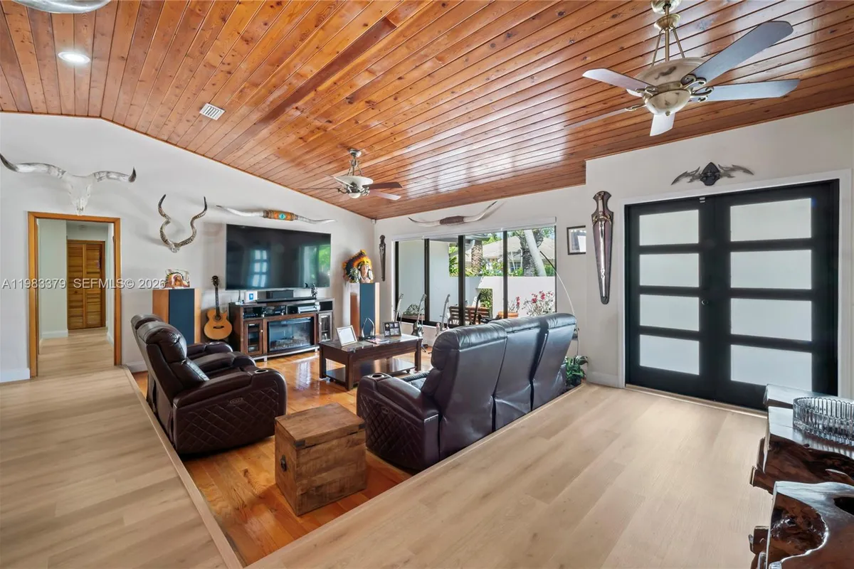 10320 SW 139th St, Miami FL 33176