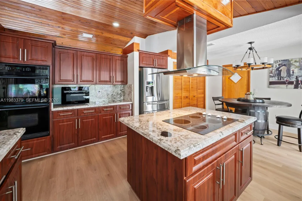 10320 SW 139th St, Miami FL 33176