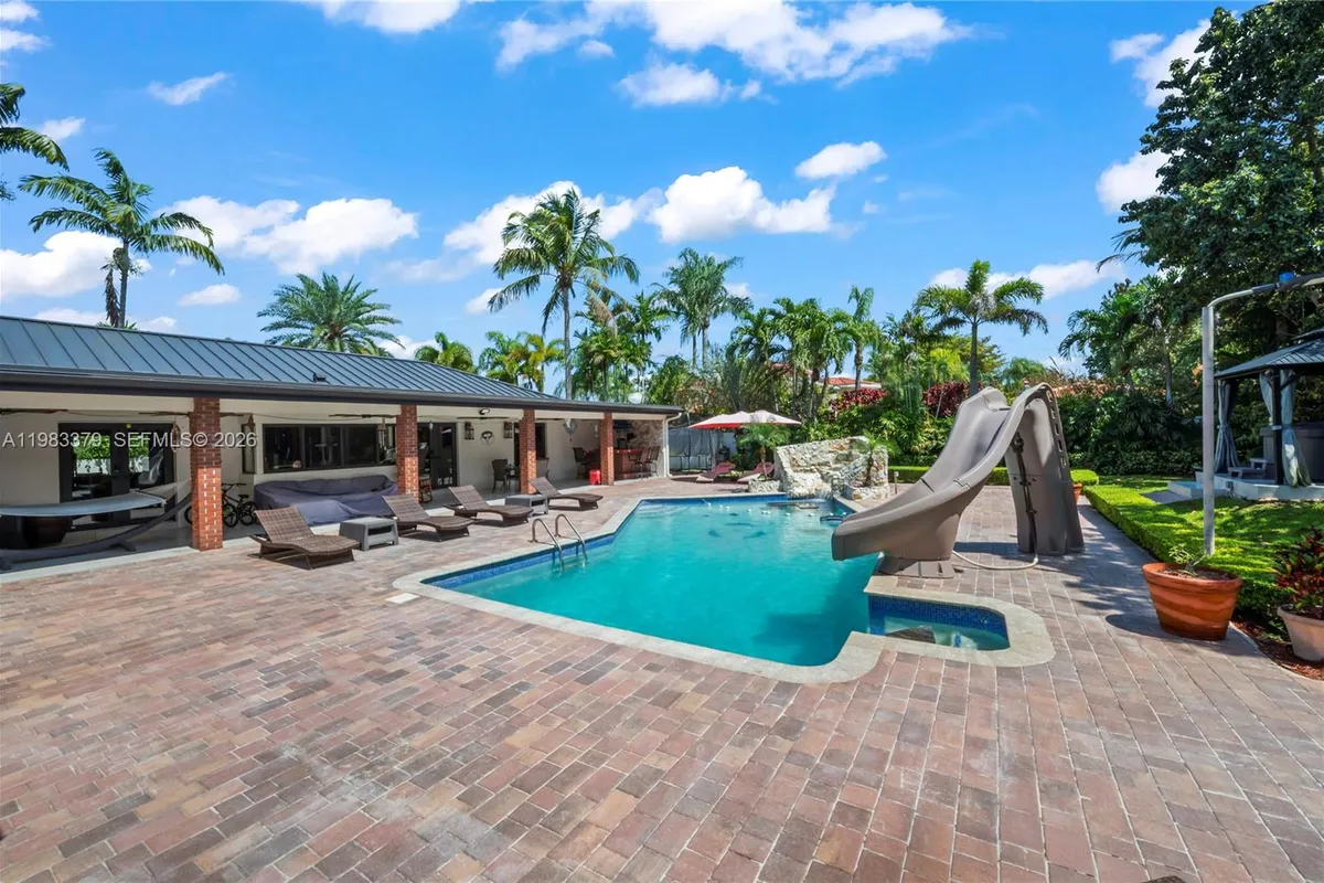 10320 SW 139th St, Miami FL 33176