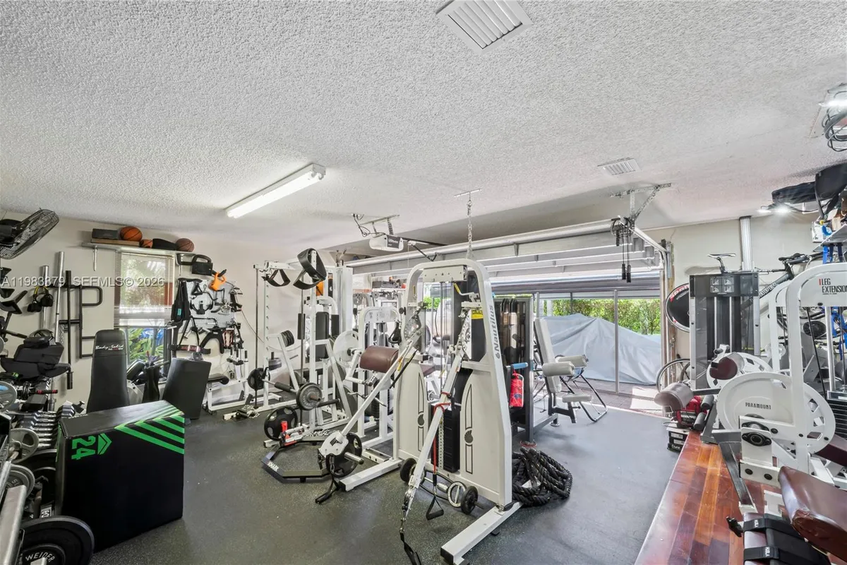 10320 SW 139th St, Miami FL 33176