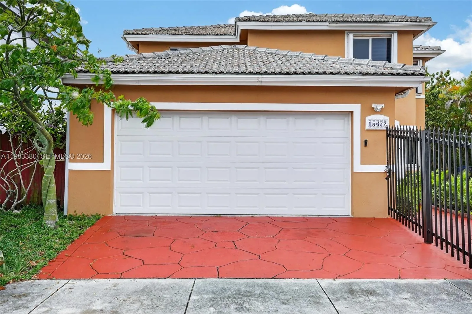 15672 SW 91st Ln, Miami FL 33196