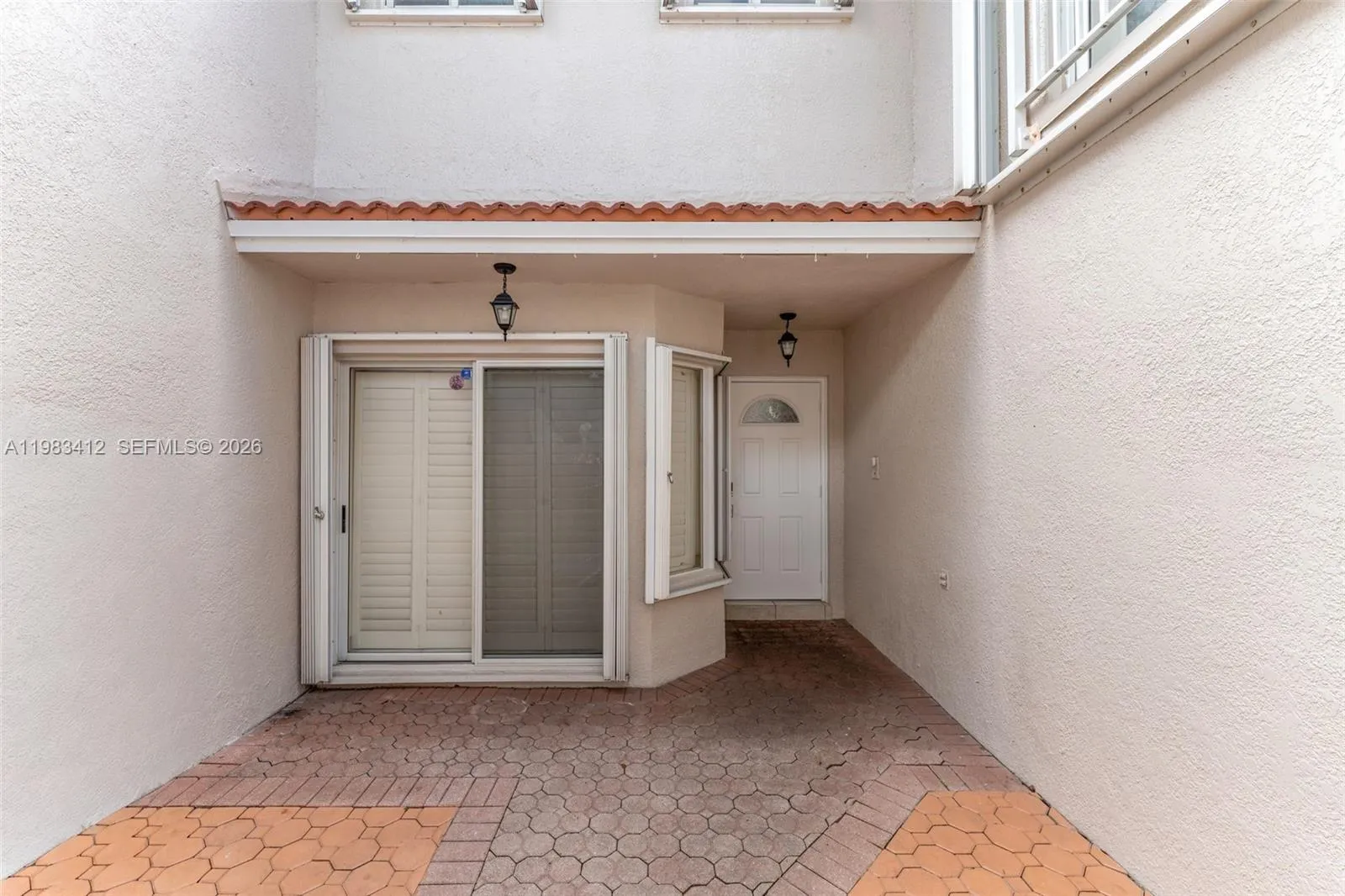 5208 NW 103rd Ave, Doral FL 33178