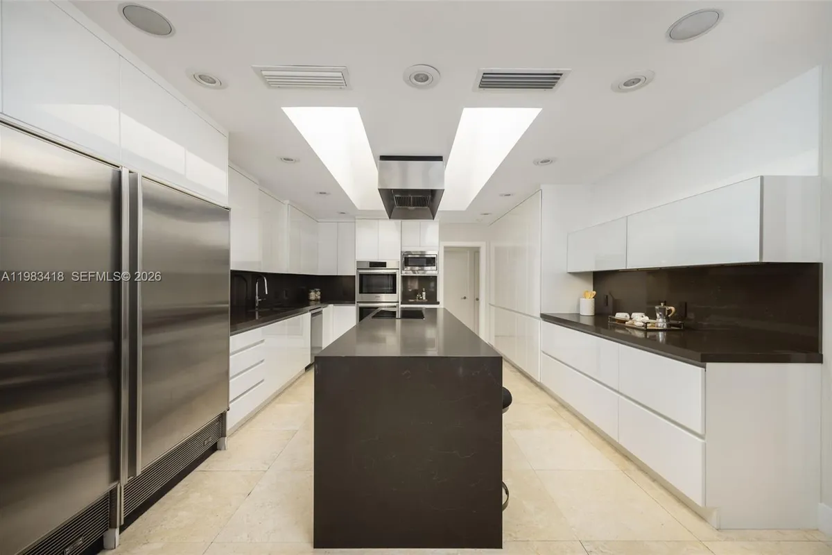 9000 Arvida Dr, Coral Gables FL 33156