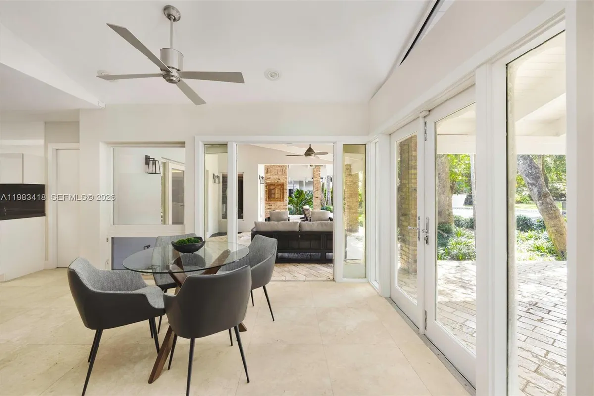 9000 Arvida Dr, Coral Gables FL 33156