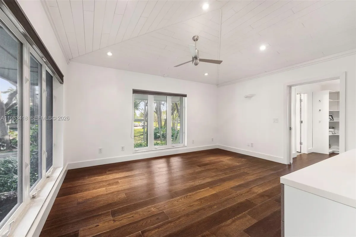 9000 Arvida Dr, Coral Gables FL 33156