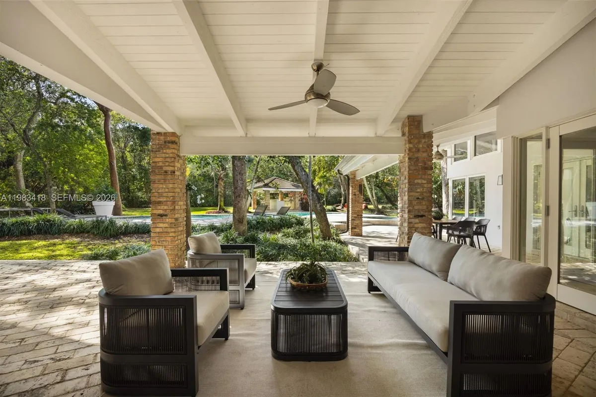 9000 Arvida Dr, Coral Gables FL 33156