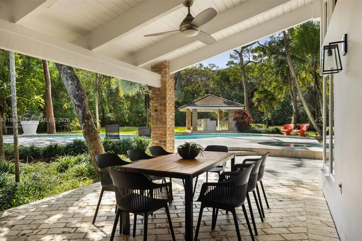 9000 Arvida Dr, Coral Gables FL 33156