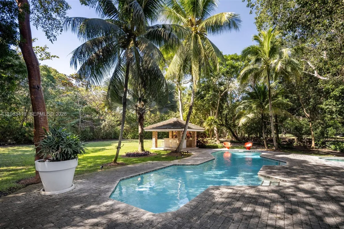 9000 Arvida Dr, Coral Gables FL 33156