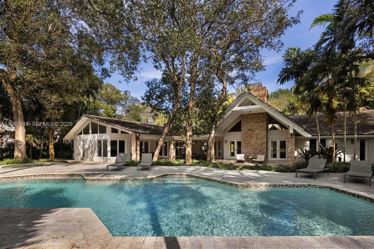 9000 Arvida Dr, Coral Gables FL 33156