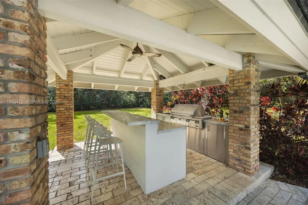 9000 Arvida Dr, Coral Gables FL 33156