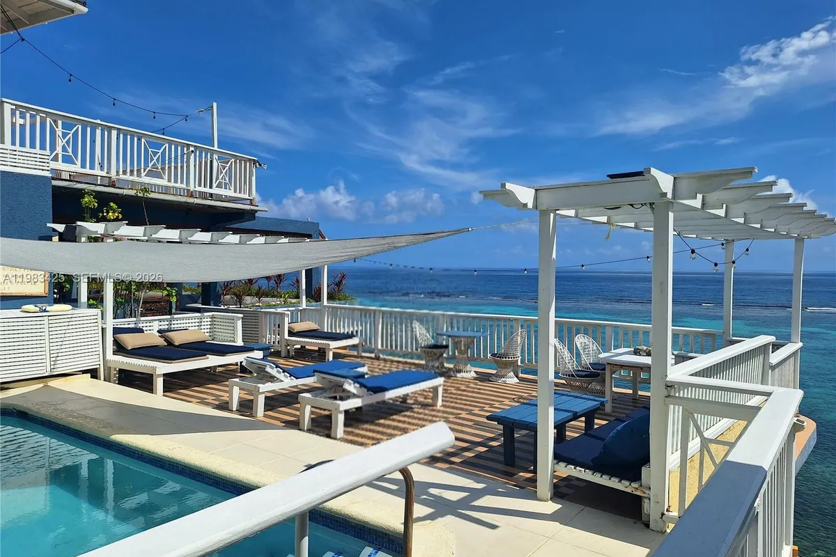 Moxons Beach Club Hotel N Boscobel, St. Mary Parish, Jamaica, FL 0
