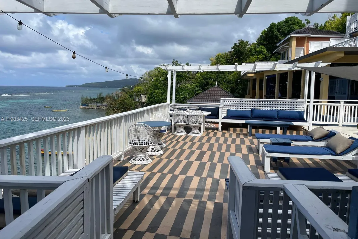 Moxons Beach Club Hotel N Boscobel, St. Mary Parish, Jamaica, FL 0