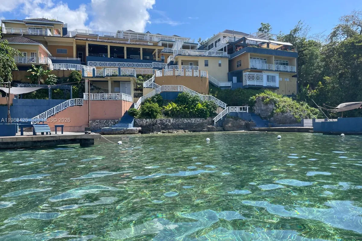 Moxons Beach Club Hotel N Boscobel, St. Mary Parish, Jamaica, FL 0