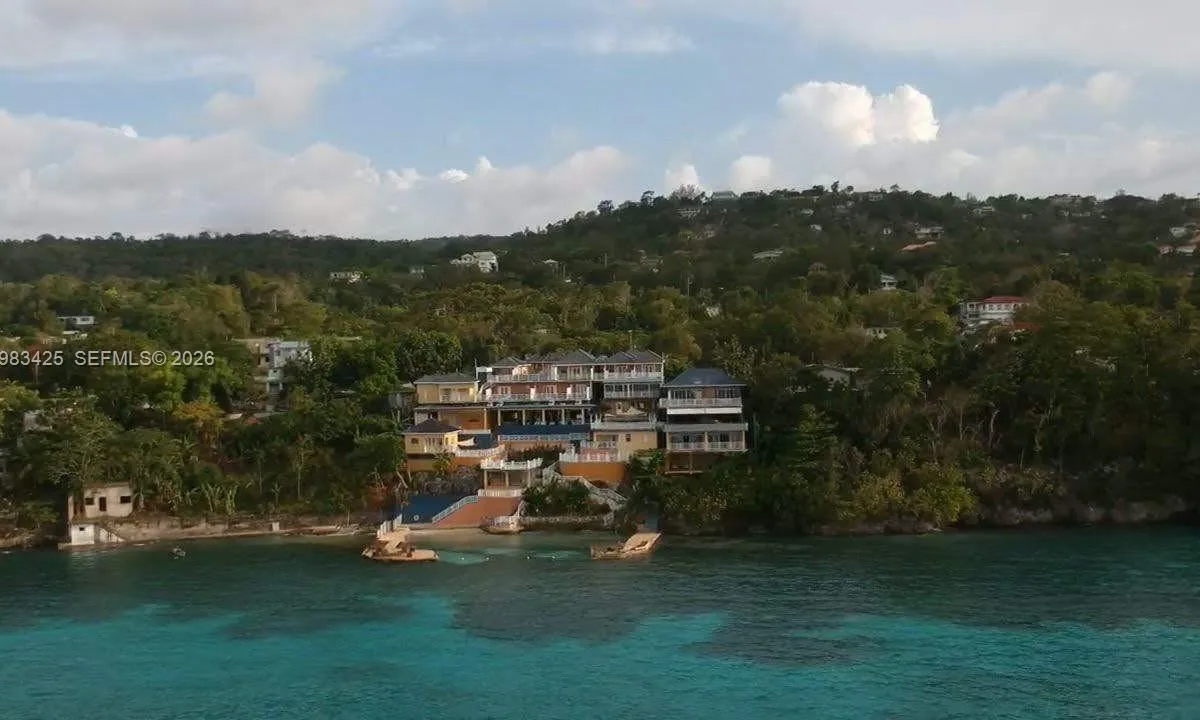 Moxons Beach Club Hotel N Boscobel, St. Mary Parish, Jamaica, FL 0