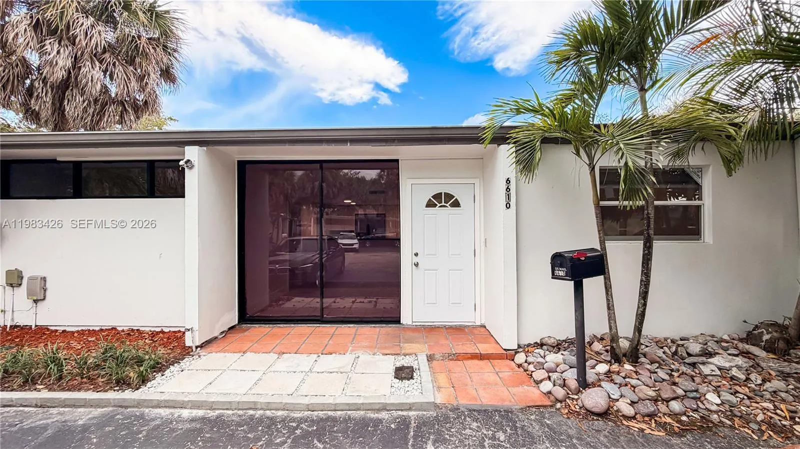 6610 E Miami Lakes Dr, Miami Lakes FL 33014