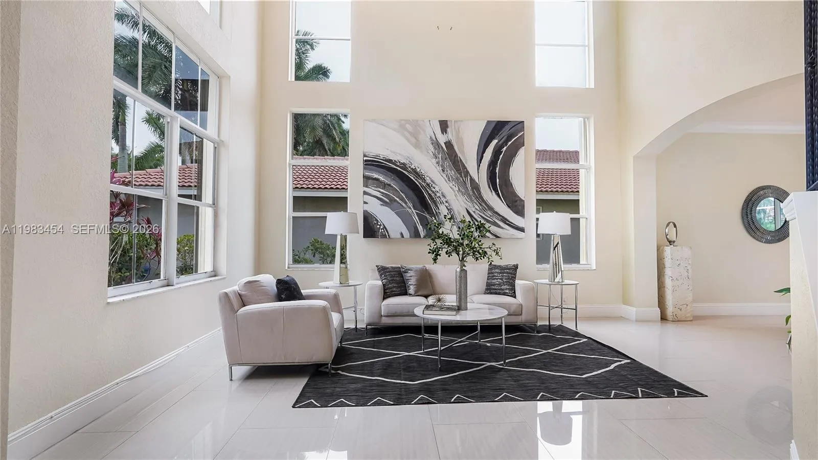 1646 Victoria Pointe Ln, Weston FL 33327