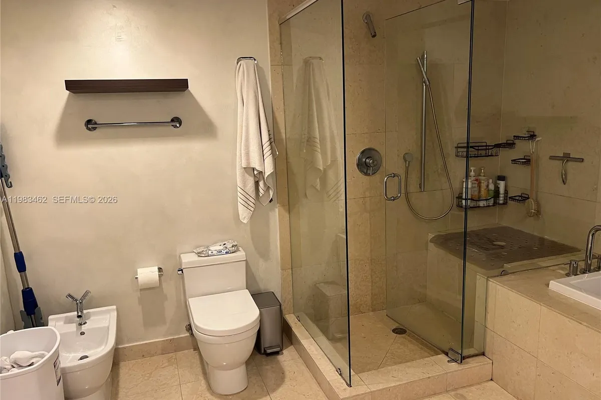 465 Brickell Ave # 919, Miami FL 33131