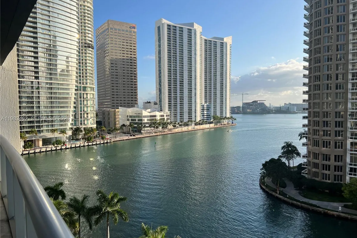 465 Brickell Ave # 919, Miami FL 33131