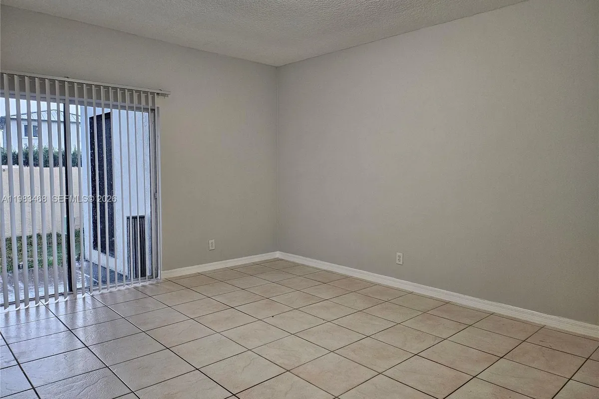 14924 SW 58th St, Miami FL 33193