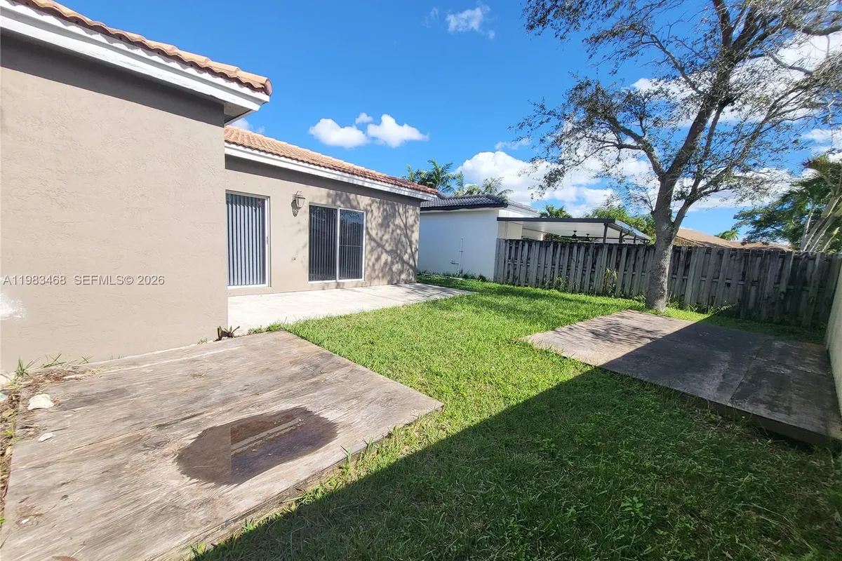 14924 SW 58th St, Miami FL 33193