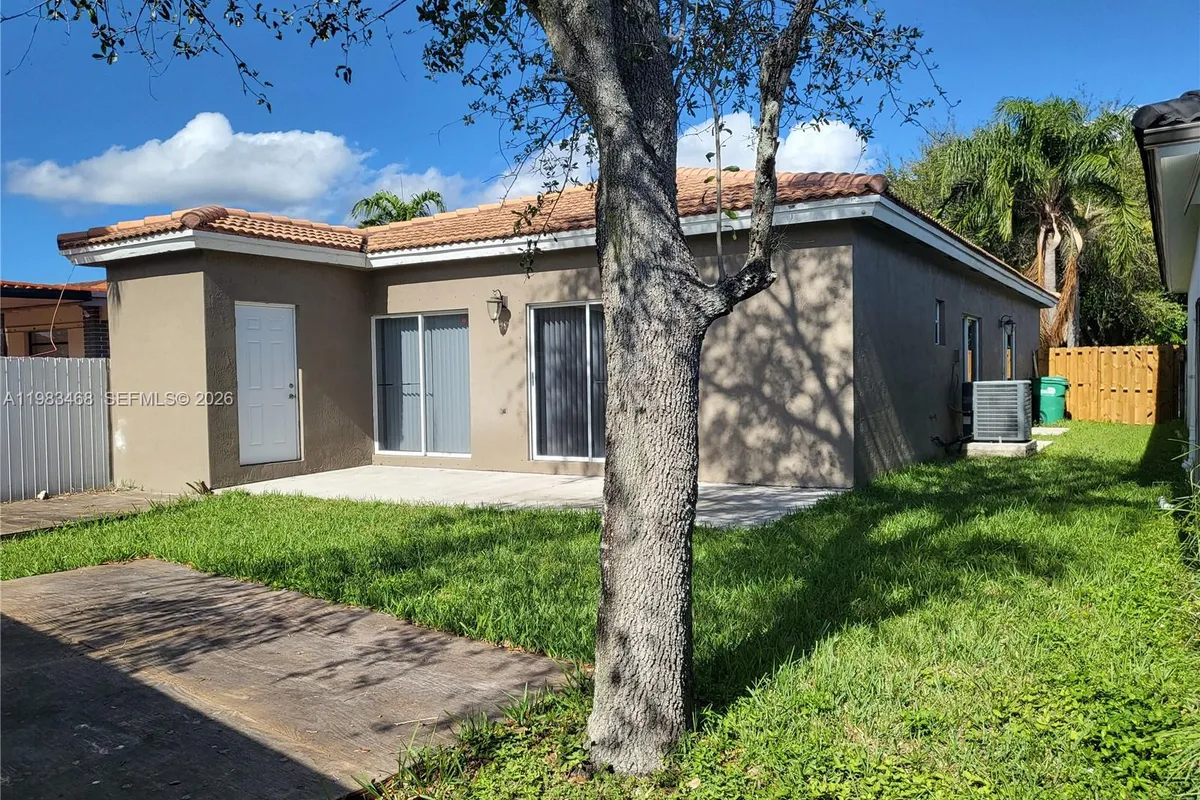 14924 SW 58th St, Miami FL 33193